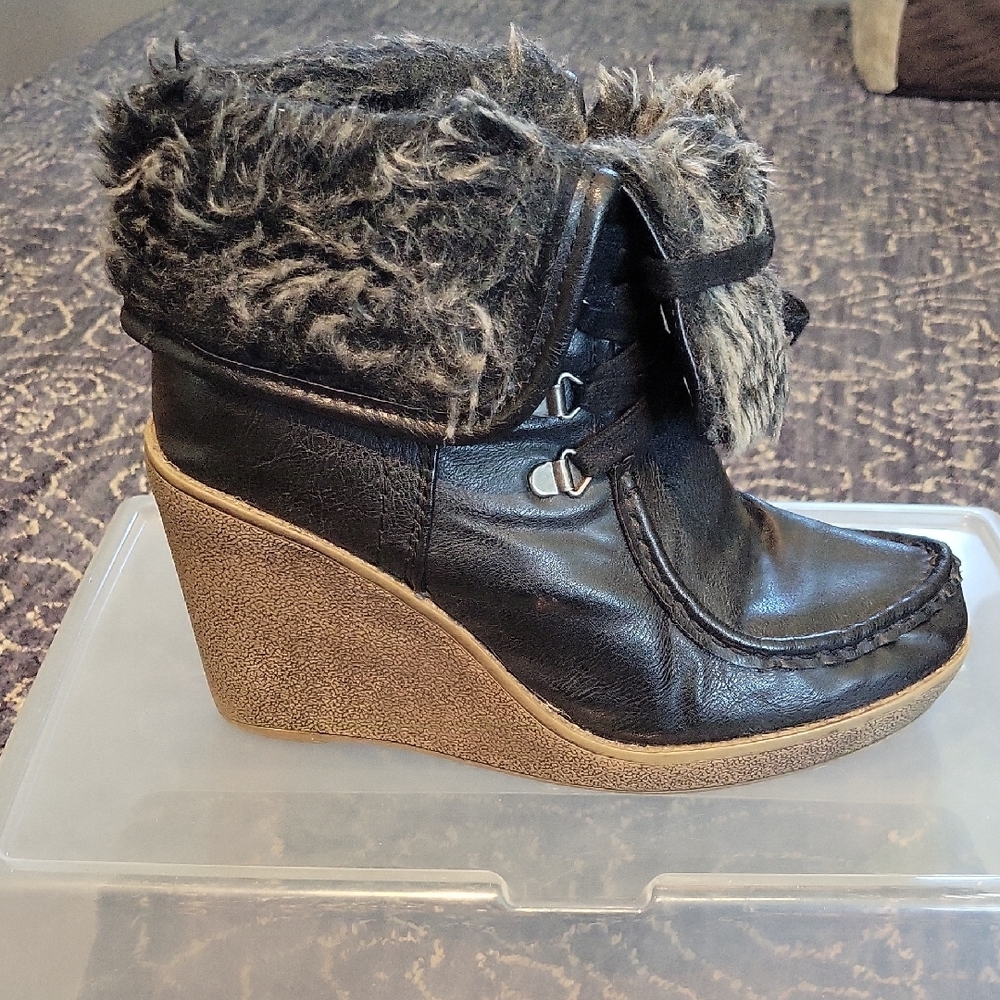 Black Faux Fur Wedge Ankle Boots